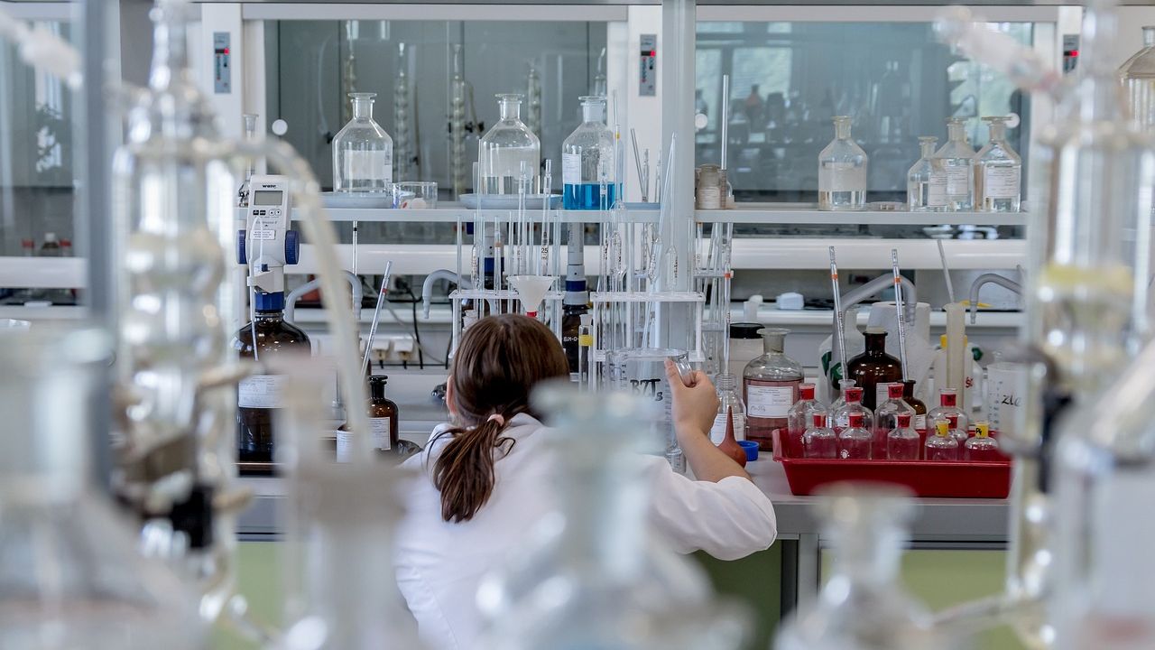 Project Prometheus: The Secret Lab Working on a "Brain-Backup" That Actually Works