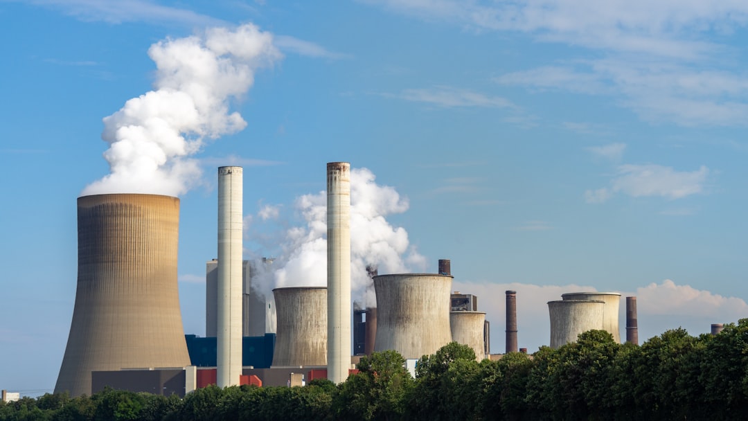 Trump admin defends its coal must-run orders in court
